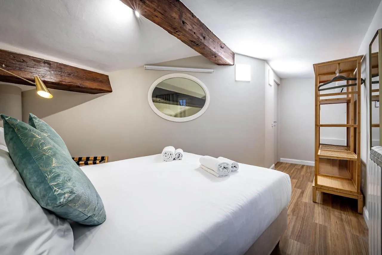 Yid Penthouse In Santa Croce Apartment Florence 0*,